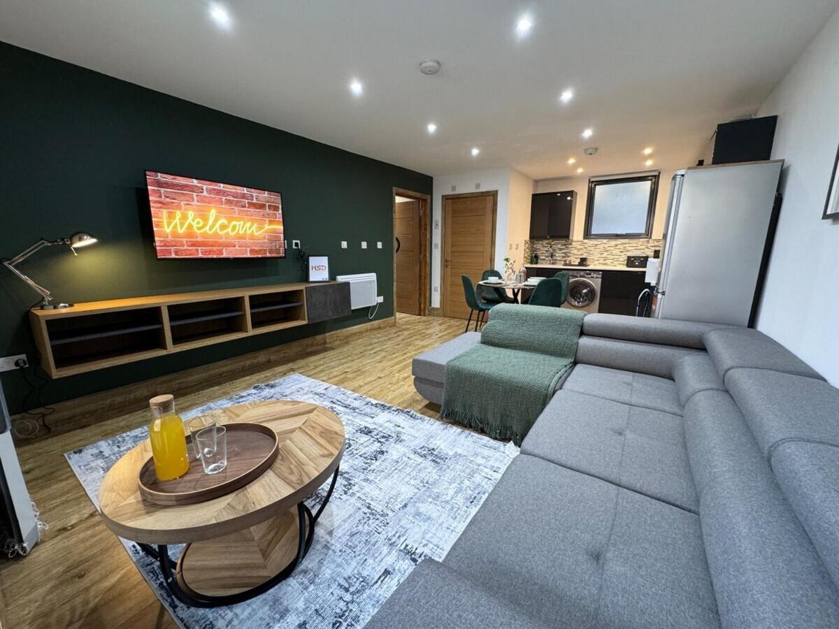 The Edge Ft4 Apartment Лондон Екстериор снимка